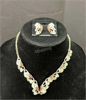 DS- Aurora Borealis Vintage Necklace Set