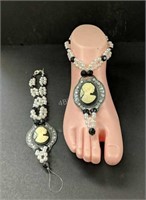 TH- Steampunk Cameo Barefoot Sandals