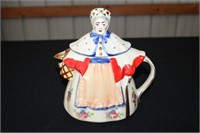 Shawnee Pottery Granny Ann teapot patented USA