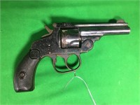 .32 S & W CTGE Harrington & Richardson Revolver