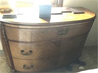 Vintage Well Rounded 3-Drawer Dresser