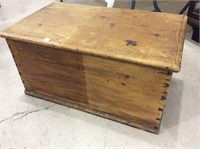 Primitive Wood Carpenters Box