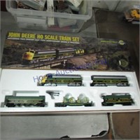 John Deere HO scale train set