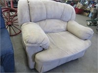 Oversize Upholstered Chair