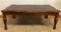 MODERN COFFEE TABLE- GREAT CONDITION