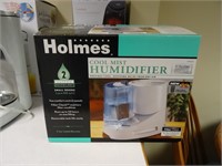 Holmes 2gal Humidifier