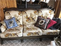 Unique Bird Print Couch & Wildlife Pillows