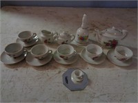 16pc Childs Porcelain Tea Set