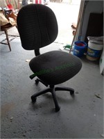 Nice Rolling Office Chair