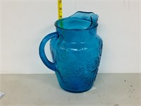 blue floral pattern lemonade pitcher