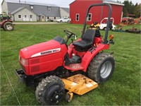Mahindra 2015 HST Tractor w/Cub Cadet Belly  Mower