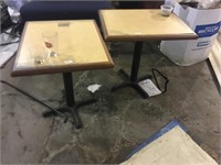 LOT OF 2 TABLES