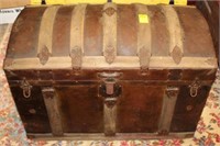Dome Top Trunk 23"tall