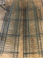 Set of 2 green wire shelves