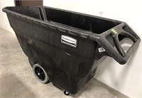 Rubbermaid commercial rolling trash cart
