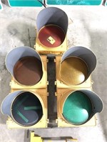 5 head street signal with turn lane lights