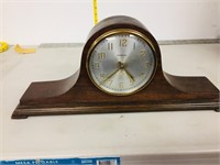 Hammond quartz mantle clock