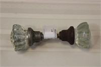 VINTAGE GLASS DOOR KNOB SET