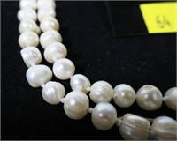32" 8-9mm Freshwater pearl necklace with matching