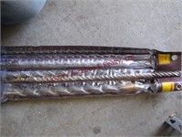 Approx 7: drill bits w/ cases, ...
