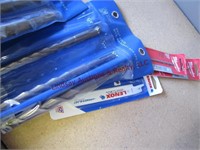 Approx 7: drill bits w/ cases, ...