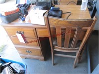 4 drawer wood desk w/ chair (40x19x31)