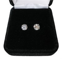 14K White gold diamond stud earrings,