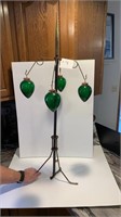 Emerald green pendants with hanger and short
