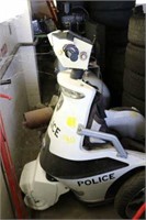 T3MOTION ELECTRIC 3-WHEEL POLICE SCOOTER