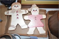 GINGERBREAD COUPLE