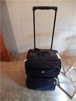 Light Travel Suitcase w/ Rollers & Handle