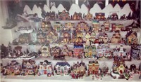 LOT OF CHRISTMAS VILLAGE HOUSES