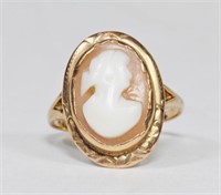 10K Yellow gold oval cameo ring, size 5