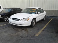 2000 Ford Taurus