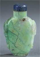 Green quartz snuff bottle.