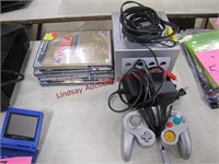 Nintendo game cube console w/ controller & 5games