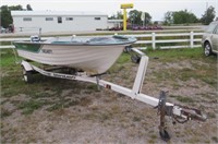 14' Fibreglass Boat With 9.9 Evinrude Outboard And