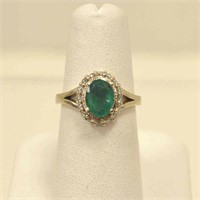 14kt white gold emerald and diamond ring