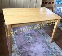 SMALL PINE TABLE
