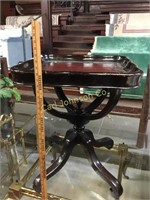 MAHOGANY PIECRUST TABLE W/LEATHER TOP
