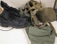 Size 9 Military Boots & 2 Military Pouches
