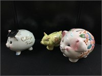 LOT of 3 Piggy Banks