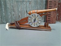 Wood cannon clock, doesn't work