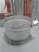 Galvanized bushel basket w/ handles