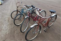 (4) Vintage Bicycles Including Schwinn w/Locking