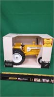 SCALE MODELS MINNEAPOLIS-MOLINE G 940 TRACTOR