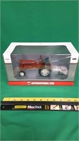 INTERNATIONAL CUB WITH FAST HITCH 1/16