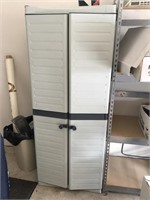 Rubber maid Storage cabinet