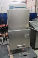 Moyer Diebel MD1000HT Pass-Thru Dishwasher (Londo