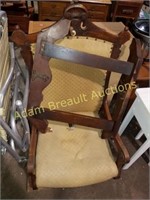 ANTIQUE PROJECT ROCKING CHAIR
